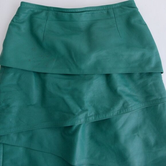 Vintage Danier Emerald Green 100% Leather Tiered Ruffle Midi Pencil Skirt  10 - Picture 5 of 8